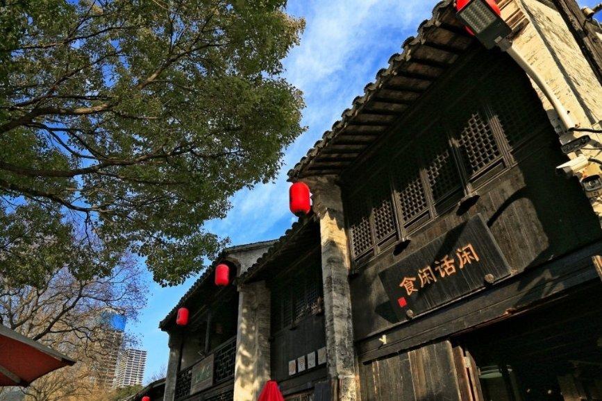 小红书怎么一键删除所有关注？游戏画面
